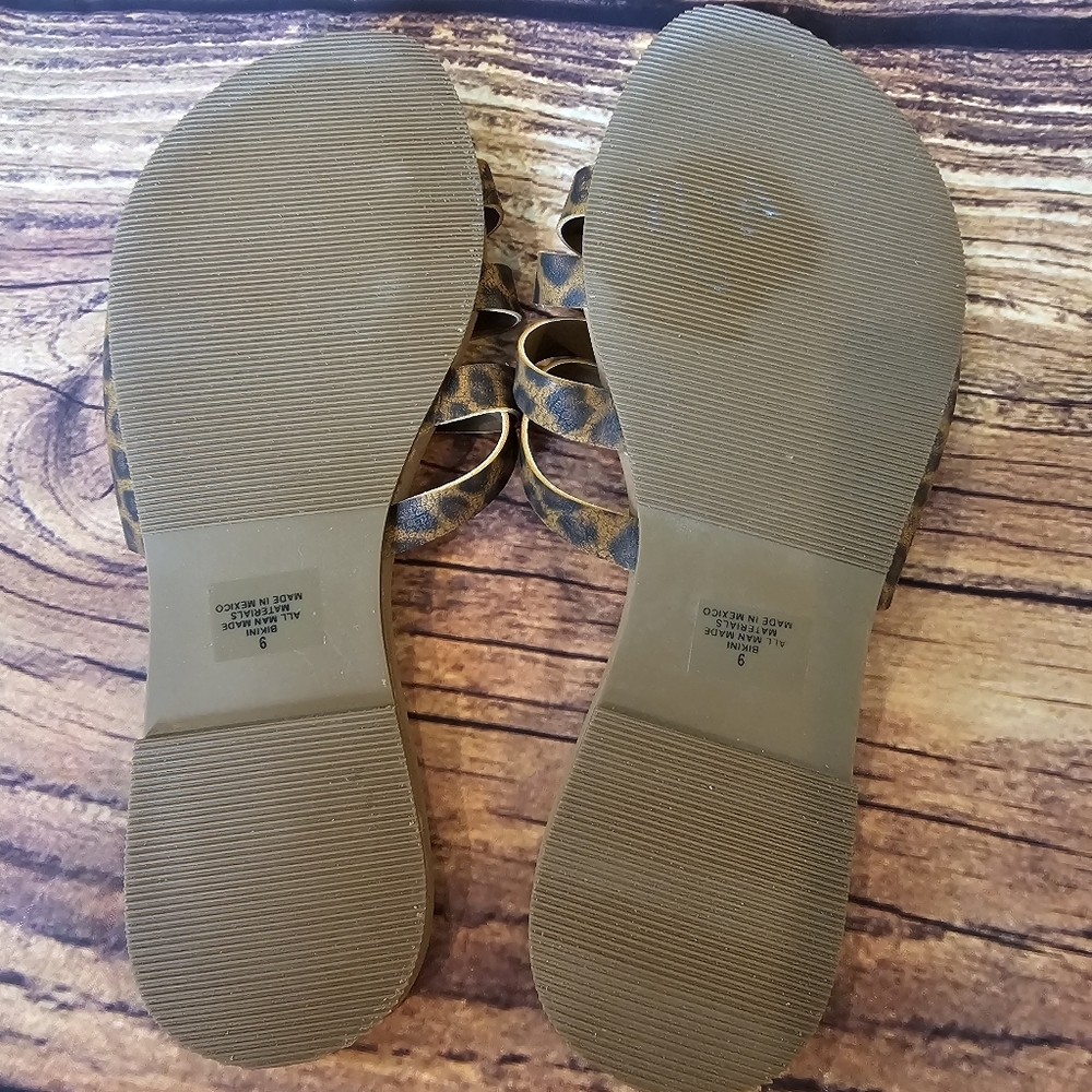 Hey Girl By Corkys Women's Size 9 Leopard Bikini Slide Sandals Summer - Picture 6 of 7